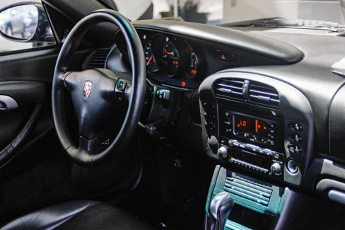 Used 2004 Porsche Boxster image 12