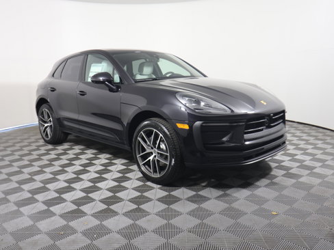 New 2025 Porsche Macan image 9