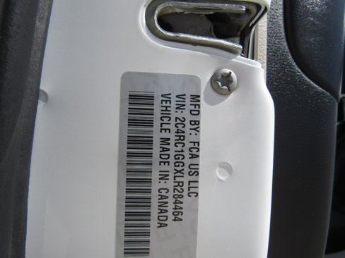 Used 2020 Chrysler Pacifica Limited image 30