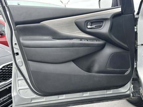Used 2017 Nissan Murano S image 21