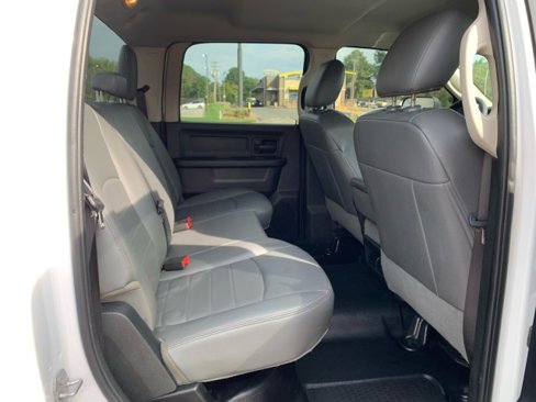 Used 2017 RAM 2500 Tradesman w/ Chrome Appearance Group image 15