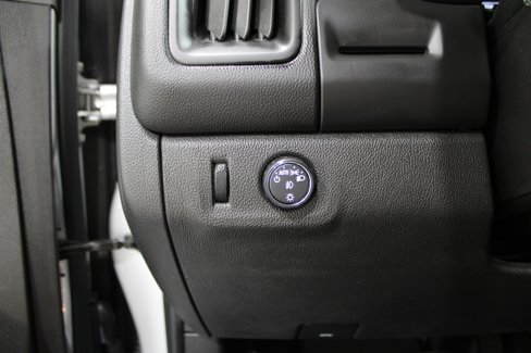 Used 2015 Chevrolet Colorado LT w/ Luxury Package image 9