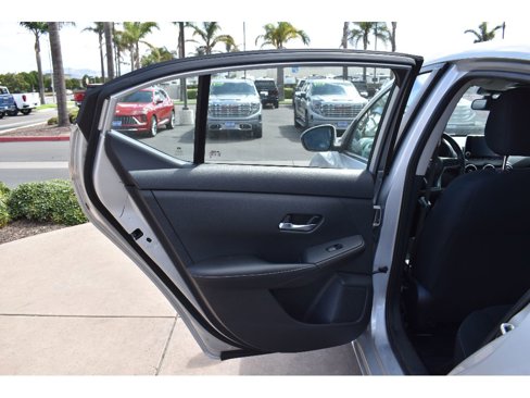 Used 2022 Nissan Sentra SV image 8
