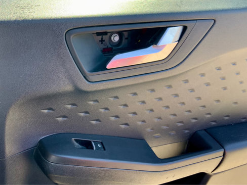 Used 2020 Ford Escape SEL image 54