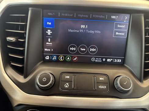 Used 2023 GMC Acadia SLT image 23