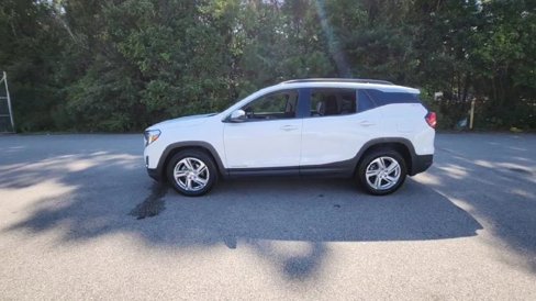 Certified 2020 GMC Terrain SLE w/ Driver Convenience Package image 10
