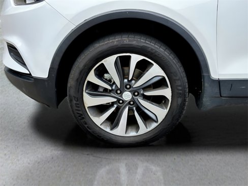Used 2021 Buick Encore Preferred w/ Safety Package image 37