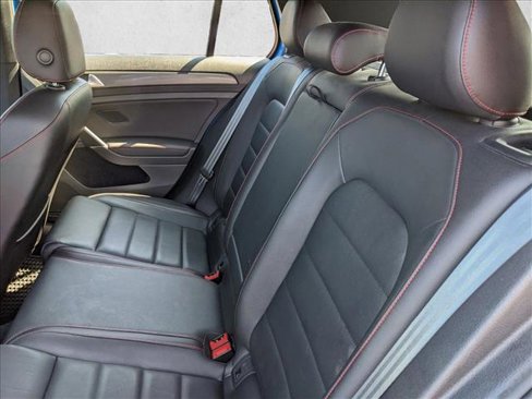 Used 2021 Volkswagen Golf S image 16