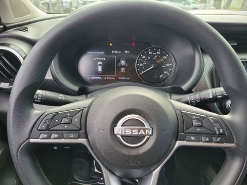 Used 2023 Nissan Kicks SV image 22