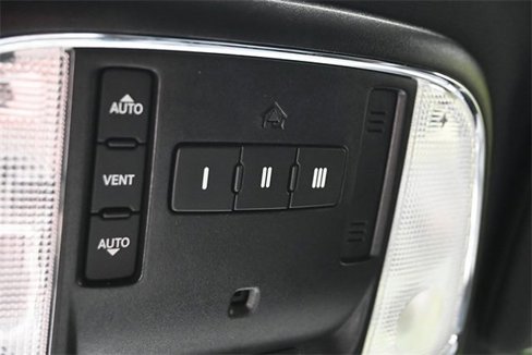 Used 2019 Jeep Grand Cherokee Limited image 24