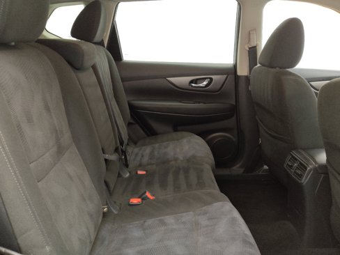Used 2016 Nissan Rogue SV image 19