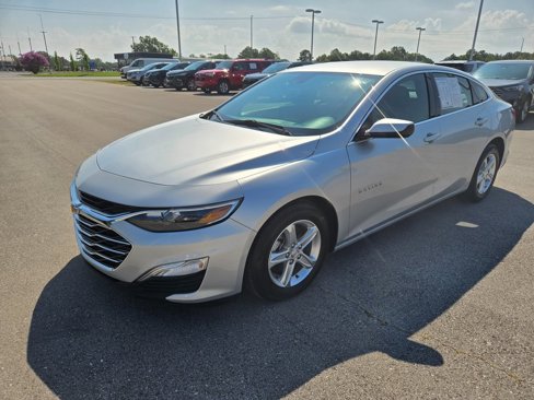 Used 2022 Chevrolet Malibu LS w/ Driver Confidence Package II image 1