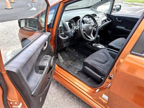 Used 2011 Honda Fit Sport image 18