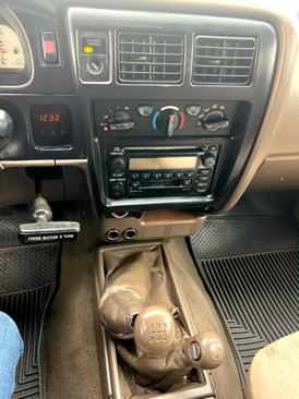 Used 2003 Toyota Tacoma 4x4 Xtracab V6 image 11