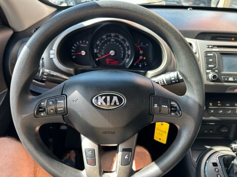 Used 2014 Kia Sportage LX image 15