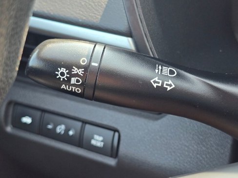 Used 2022 Nissan Altima 2.5 SV image 31