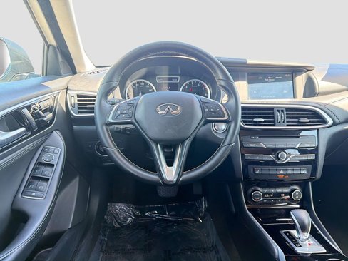 Used 2018 INFINITI QX30 Premium w/ Cargo Package image 23