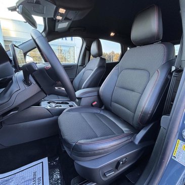 New 2025 Ford Escape ST-Line w/ Tech Pack #1 image 13