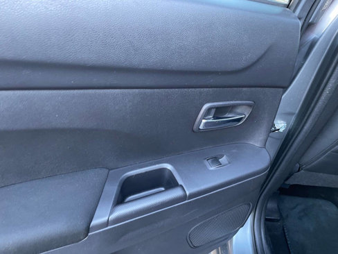 Used 2013 Mitsubishi Outlander Sport SE image 27