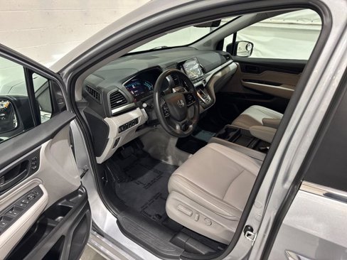 Used 2018 Honda Odyssey Touring image 29