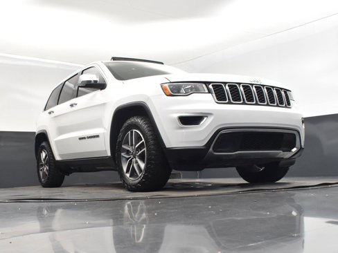 Used 2021 Jeep Grand Cherokee Limited w/ Luxury Group II image 44