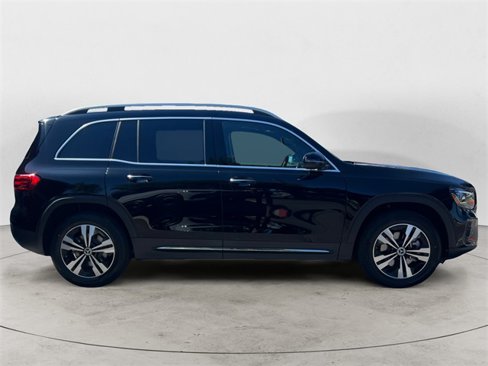New 2025 Mercedes-Benz GLB 250 4MATIC image 6