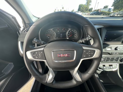 Used 2024 GMC Terrain SLE image 16