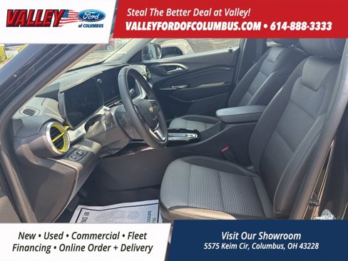 Used 2024 Chevrolet Trax LT w/ LT Convenience Package image 11