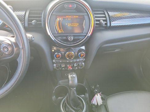 Used 2015 MINI Cooper S image 19