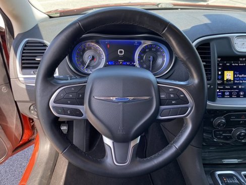 Used 2021 Chrysler 300 Touring w/ Sport Appearance Package image 34
