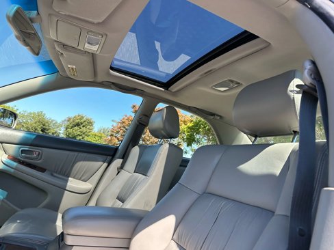 Used 2001 Lexus ES 330 image 10
