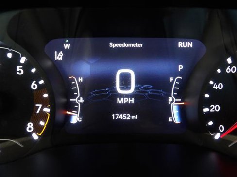 Used 2022 Jeep Compass Latitude image 30