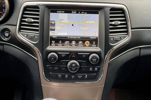 Used 2017 Jeep Grand Cherokee Limited w/ Trailer Tow Group IV image 9