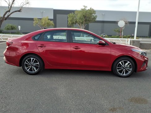 Used 2024 Kia Forte LXS image 6