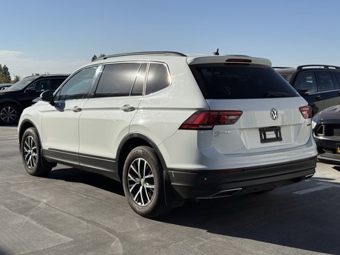 Used 2019 Volkswagen Tiguan SE image 2