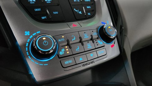 Used 2016 Chevrolet Equinox LTZ w/ Enhanced Convenience Package image 29