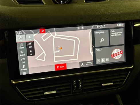 Used 2019 Porsche Cayenne S image 13