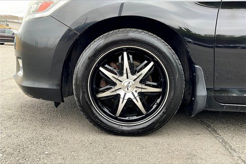 Used 2015 Honda Accord Touring image 8