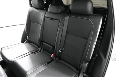 Certified 2021 Volkswagen Tiguan SE R-Line image 16