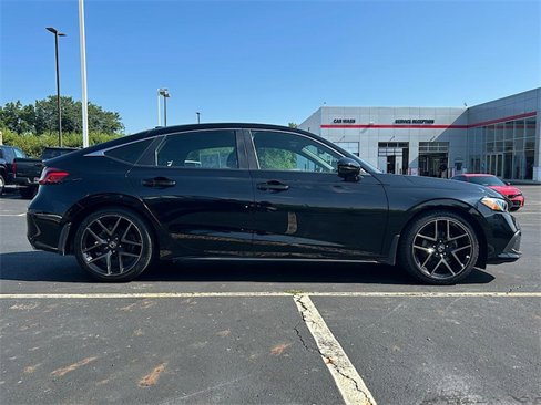 Used 2022 Honda Civic Sport Touring image 3