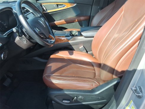 Used 2016 Lincoln MKX Reserve w/ Technology Package image 10