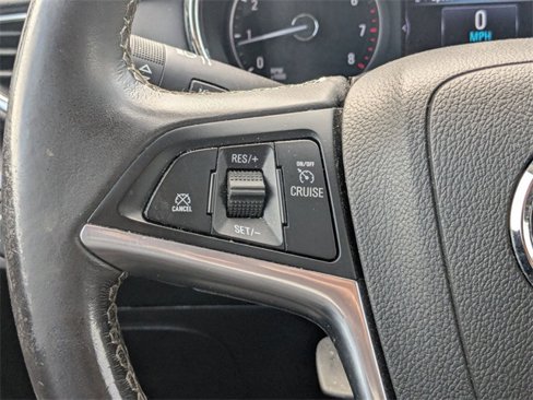 Used 2021 Buick Encore Preferred w/ Safety Package image 17