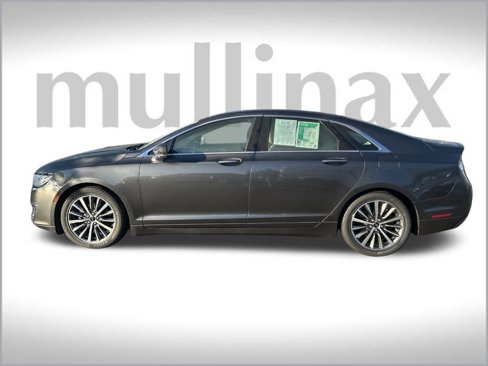 Used 2019 Lincoln MKZ Reserve image 11