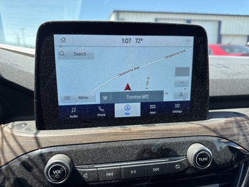 Used 2020 Ford Escape Titanium image 8