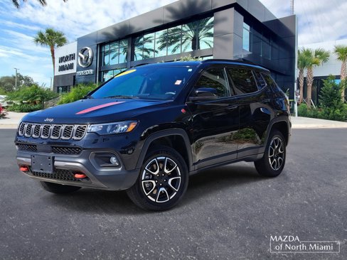 Used 2024 Jeep Compass Trailhawk image 1