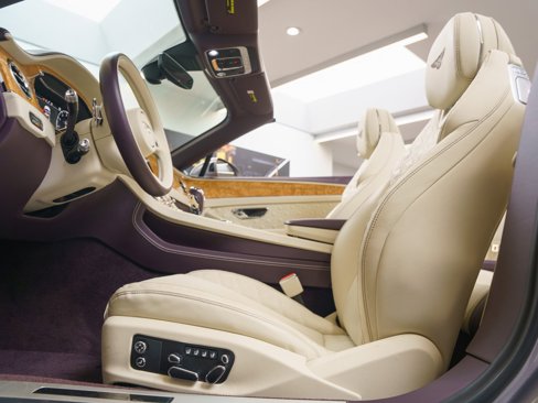 Used 2022 Bentley Continental GT image 7