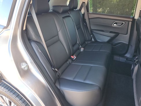 Certified 2021 Nissan Rogue SV w/ Premium Package image 14