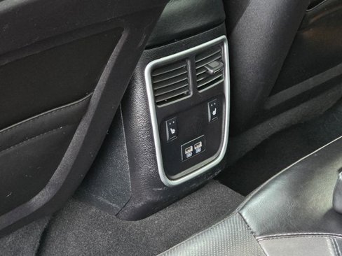 Used 2021 Dodge Charger SXT w/ Leather Interior Group image 18
