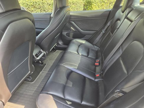 Used 2020 Tesla Model 3 Standard Range Plus image 21