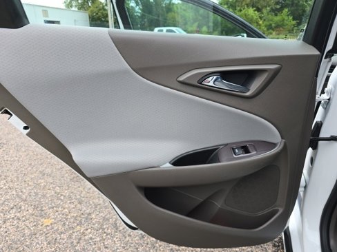Used 2020 Chevrolet Malibu LS w/ Driver Confidence Package II image 24